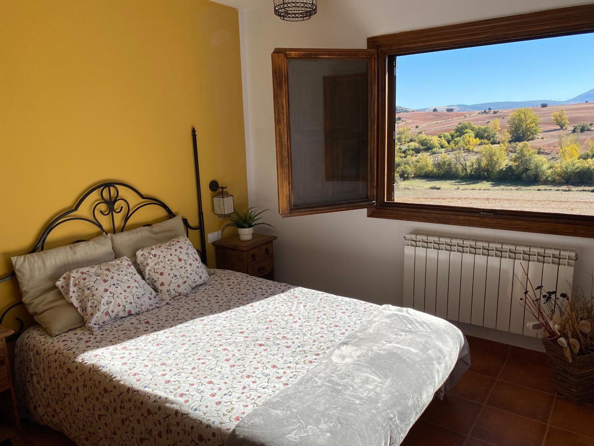 Tres Navios En El Mar Casa Rural De 10 Habitaciones Con Bano Individual Precios Web Montejo de Tiermes Eksteriør bilde